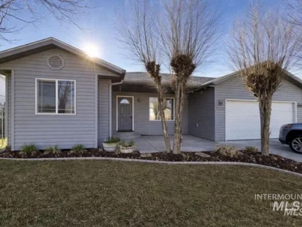 1309 Lauren Ln, Filer, ID 83328
