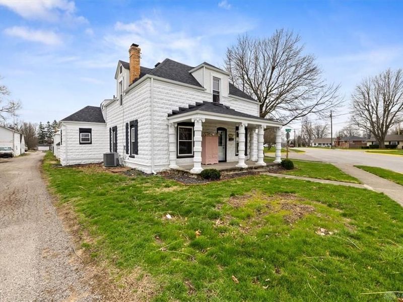 618 W Jefferson Street, New Carlisle, OH 45344 Photo 3