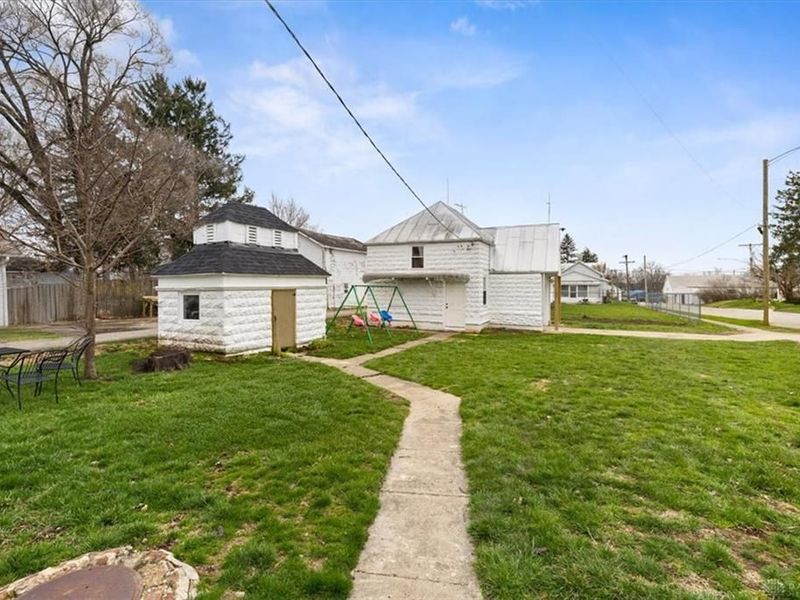 618 W Jefferson Street, New Carlisle, OH 45344 Photo 7