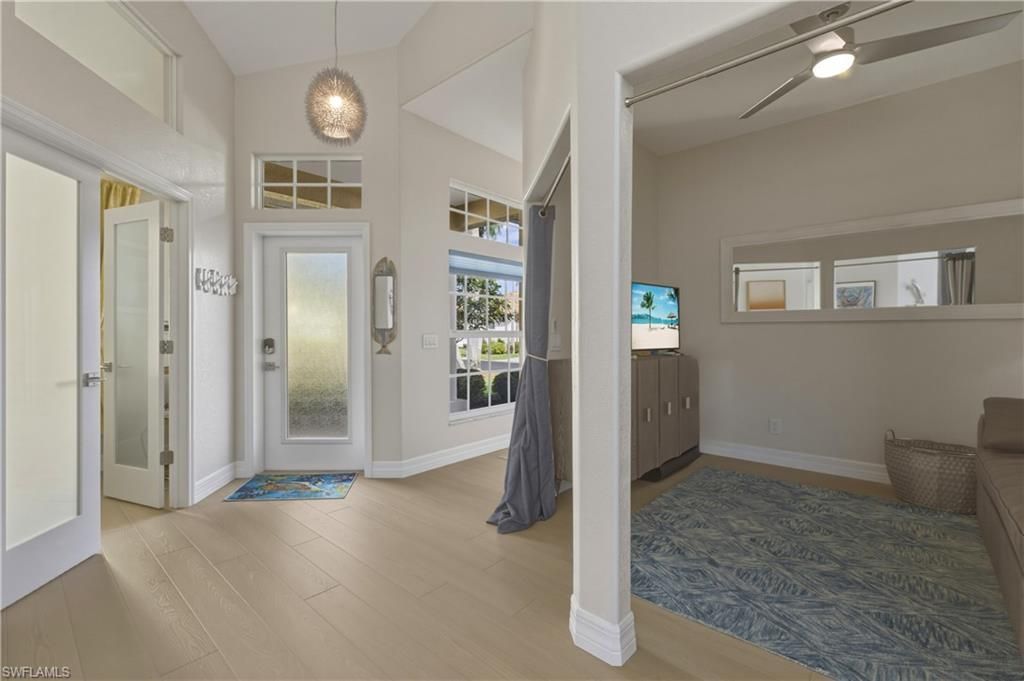9515 Mariners Cove Ln, Fort Myers, FL 33919 Photo