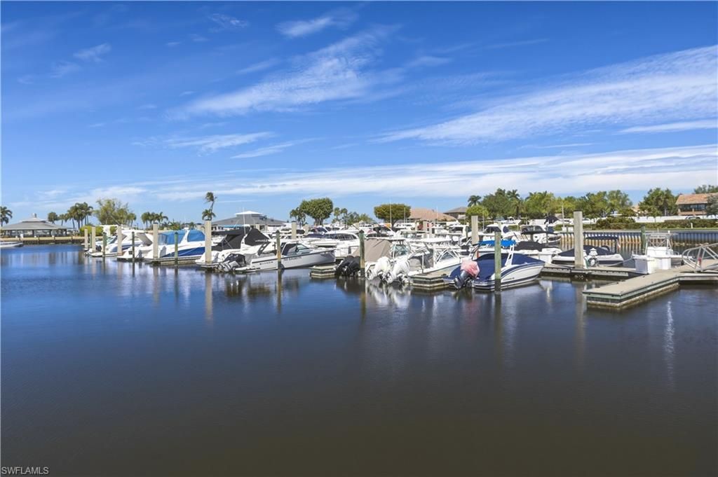 9515 Mariners Cove Ln, Fort Myers, FL 33919 Photo