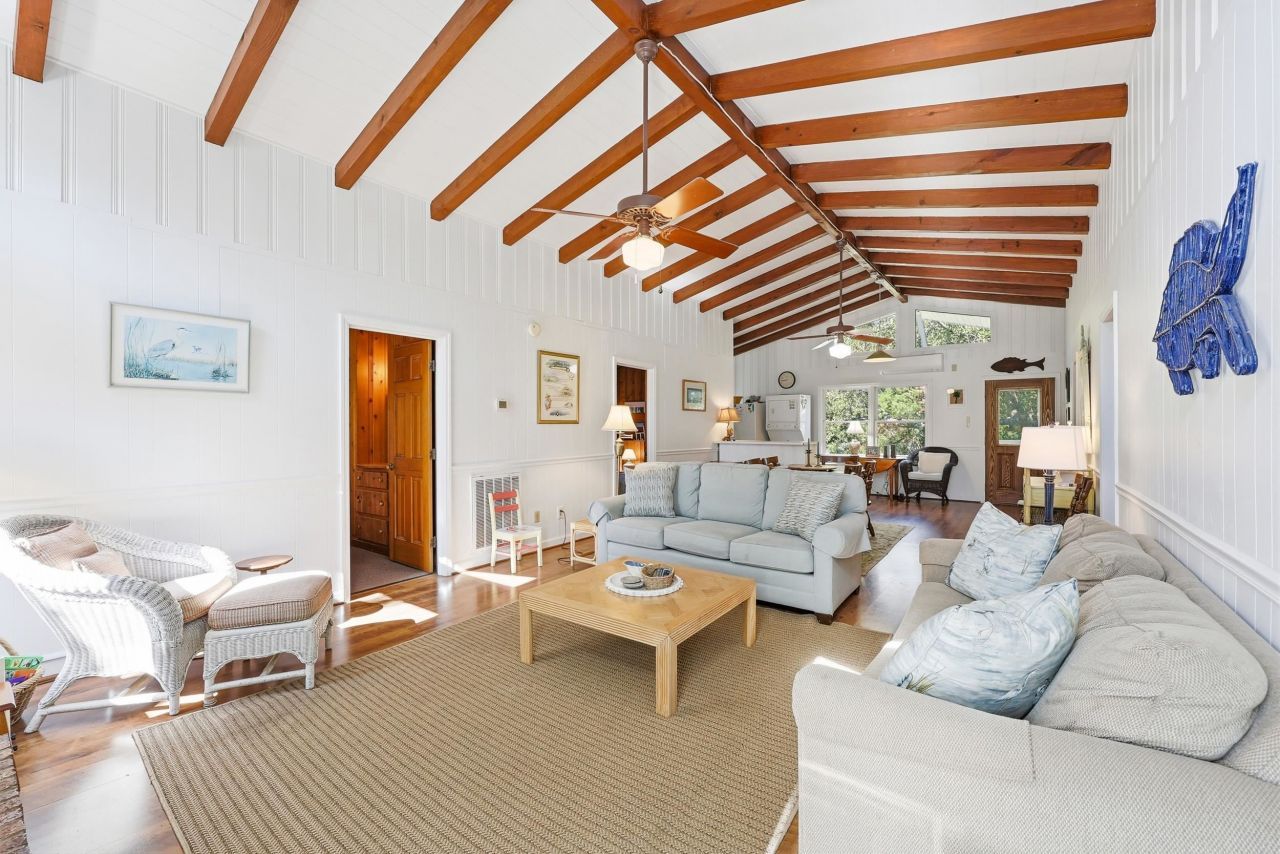 91 Parker Dr. Photo 9