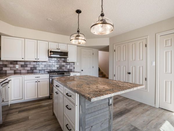 10 Adams Road, Edgewood, NM 87015