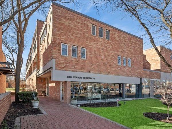 630 Vernon Avenue , Unit 2, Glencoe, IL 60022
