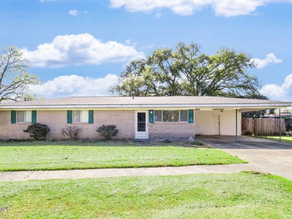 98 Birch Drive , Lafayette, LA 70506