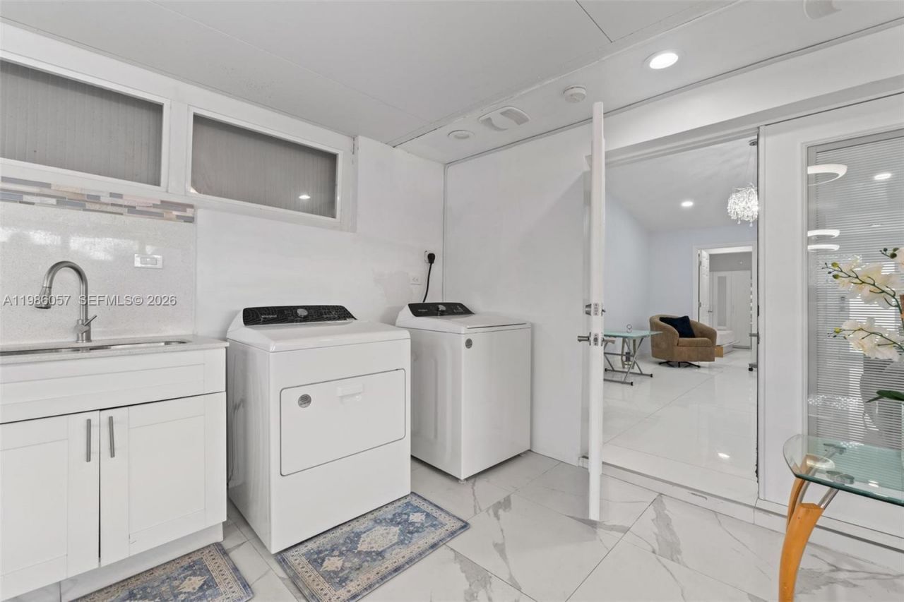 14109 SW 55th St , Miami, FL 33175 Photo