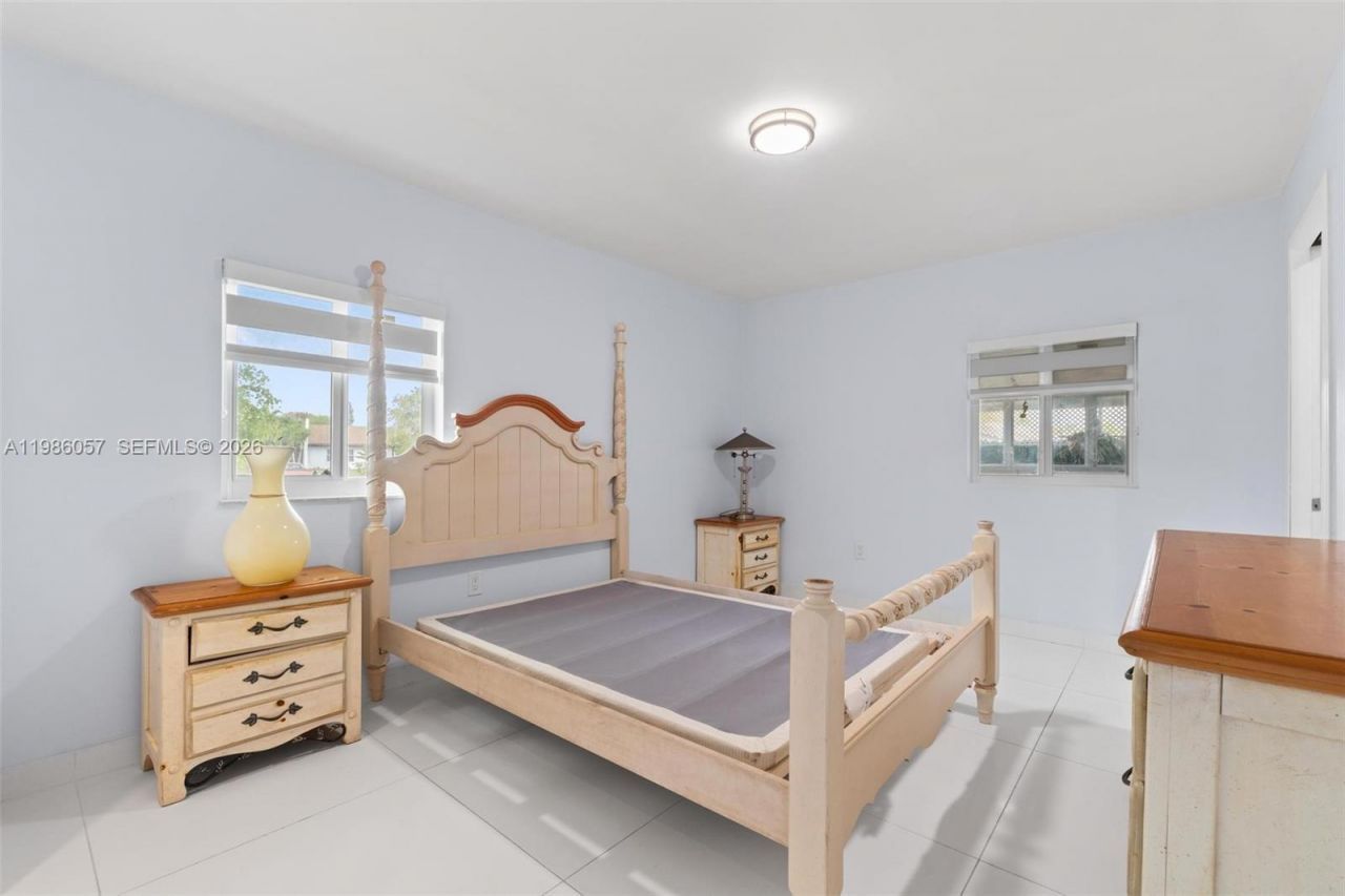 14109 SW 55th St , Miami, FL 33175 Photo