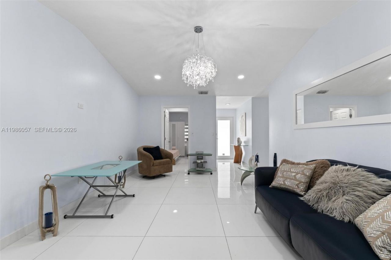 14109 SW 55th St , Miami, FL 33175 Photo