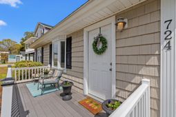 724 5th Ave. S photo 4