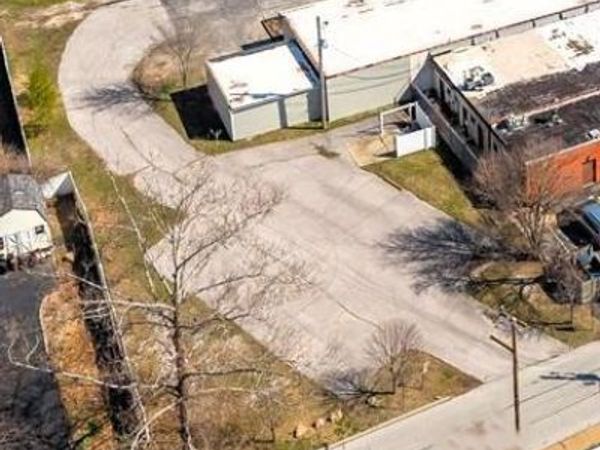 2652 Ruth Avenue , St Louis, MO 63144