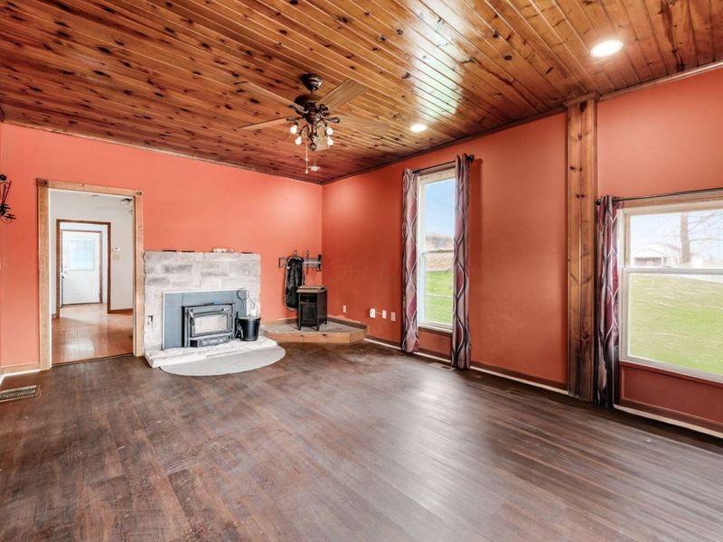 7045 W Jefferson Kiousville Road , London, OH 43140 Photo 2