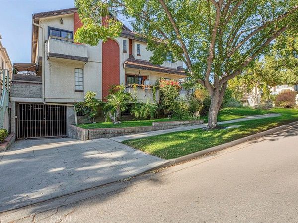 635 E Angeleno, Unit D, Burbank, CA 91501