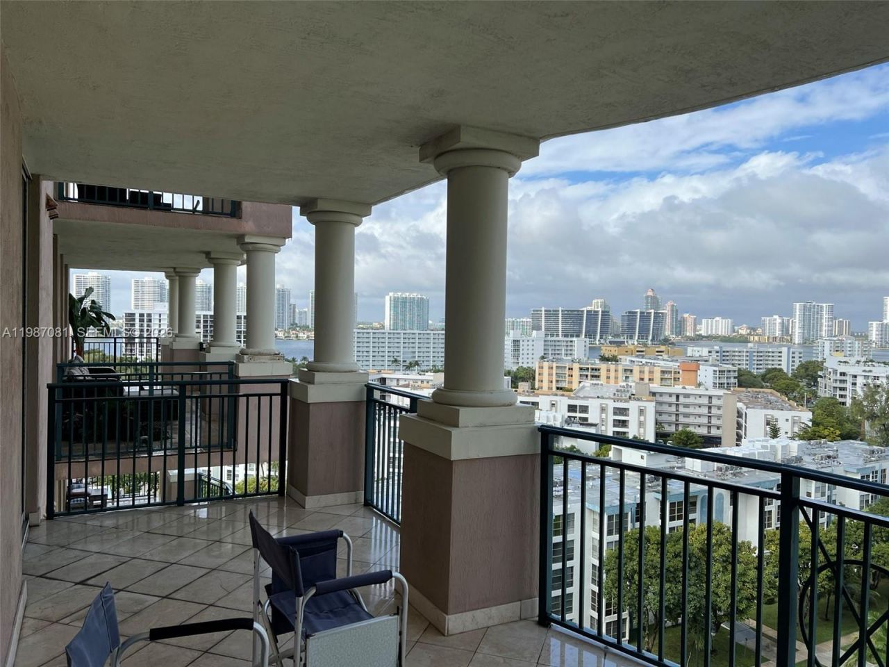 17555 Atlantic Blvd , Unit 1207, Sunny Isles Beach, FL 33160 Photo