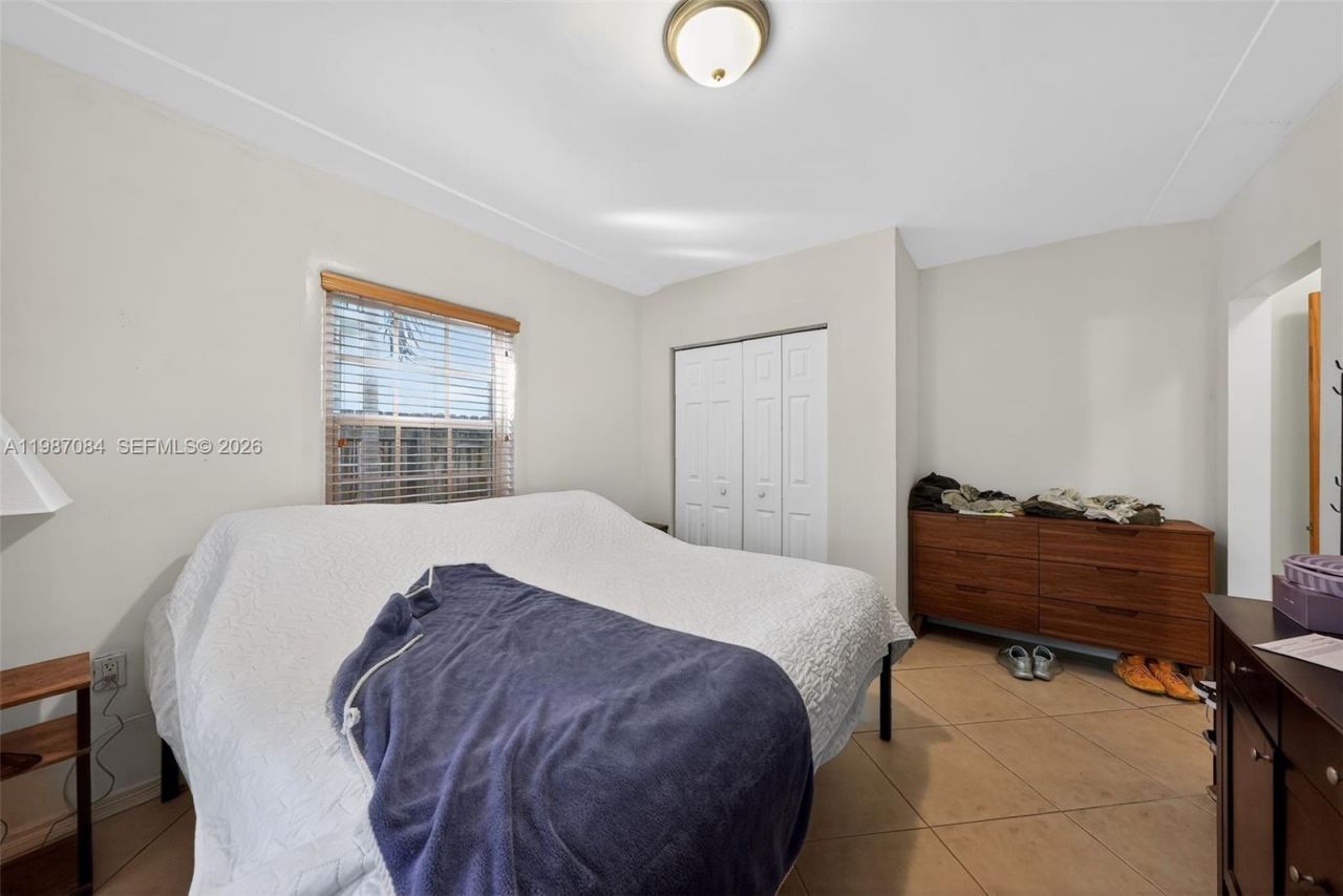 2131 Biarritz Dr, Miami Beach, FL 33141 Photo