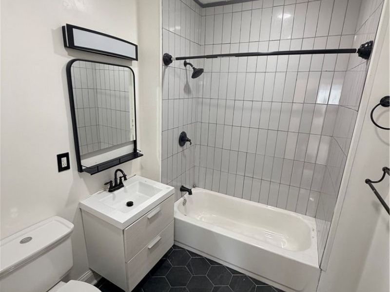 10222 Parkgate Avenue, Cleveland, OH 44108 Photo 10