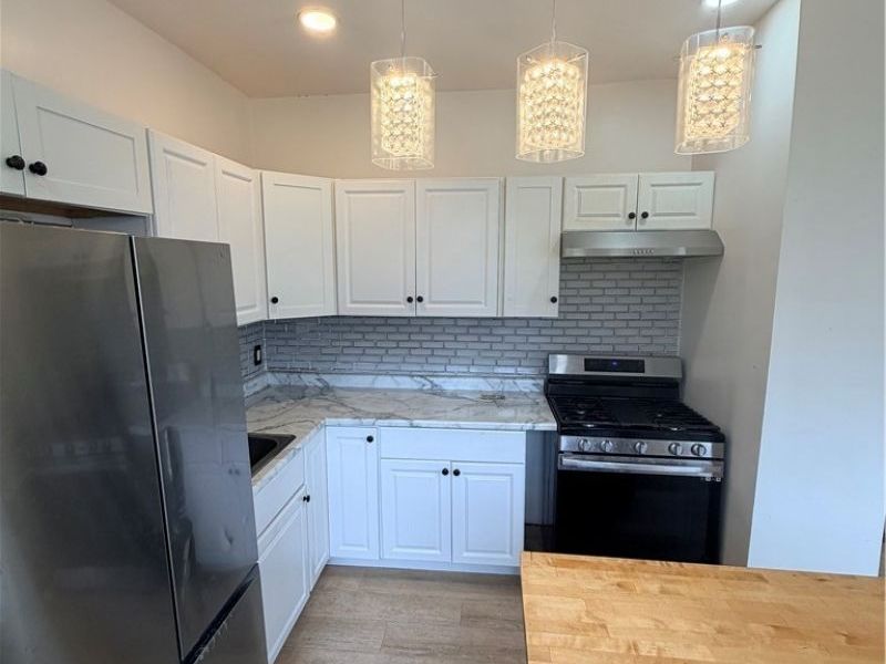 10222 Parkgate Avenue, Cleveland, OH 44108 Photo 6