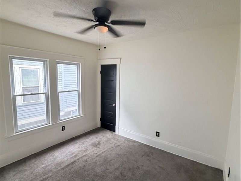 10222 Parkgate Avenue, Cleveland, OH 44108 Photo 8