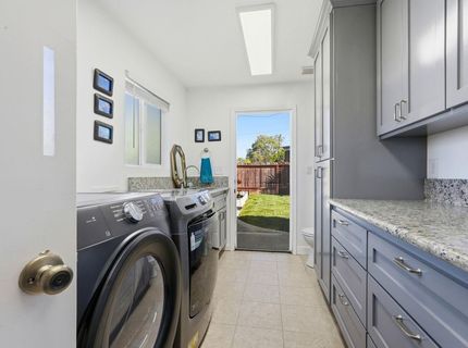 4623 Hazelwood Ave, Sacramento, CA 95821 Photo