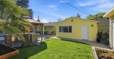 4623 Hazelwood Ave, Sacramento, CA 95821 Photo