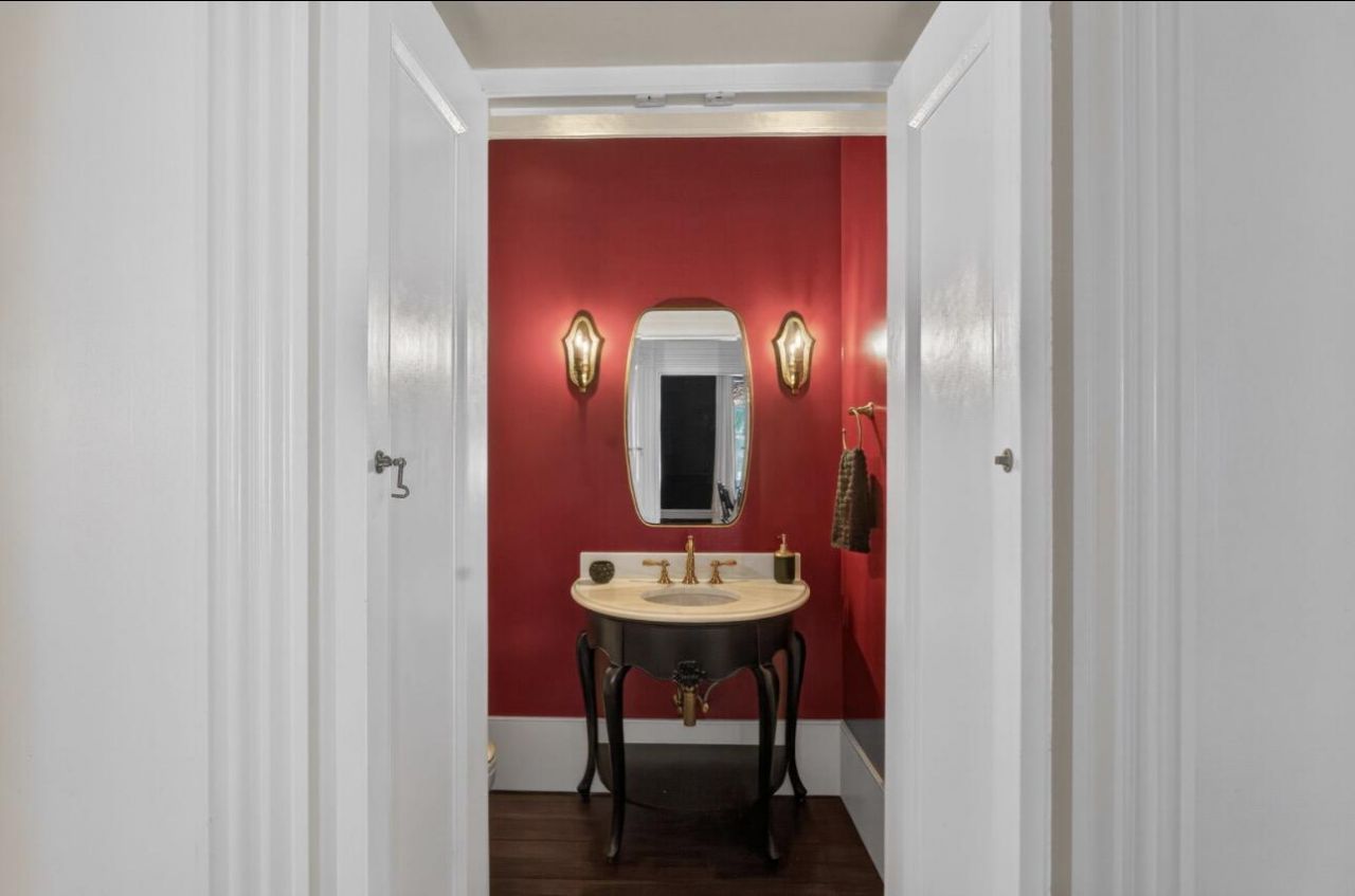 36 Society Street Photo 17