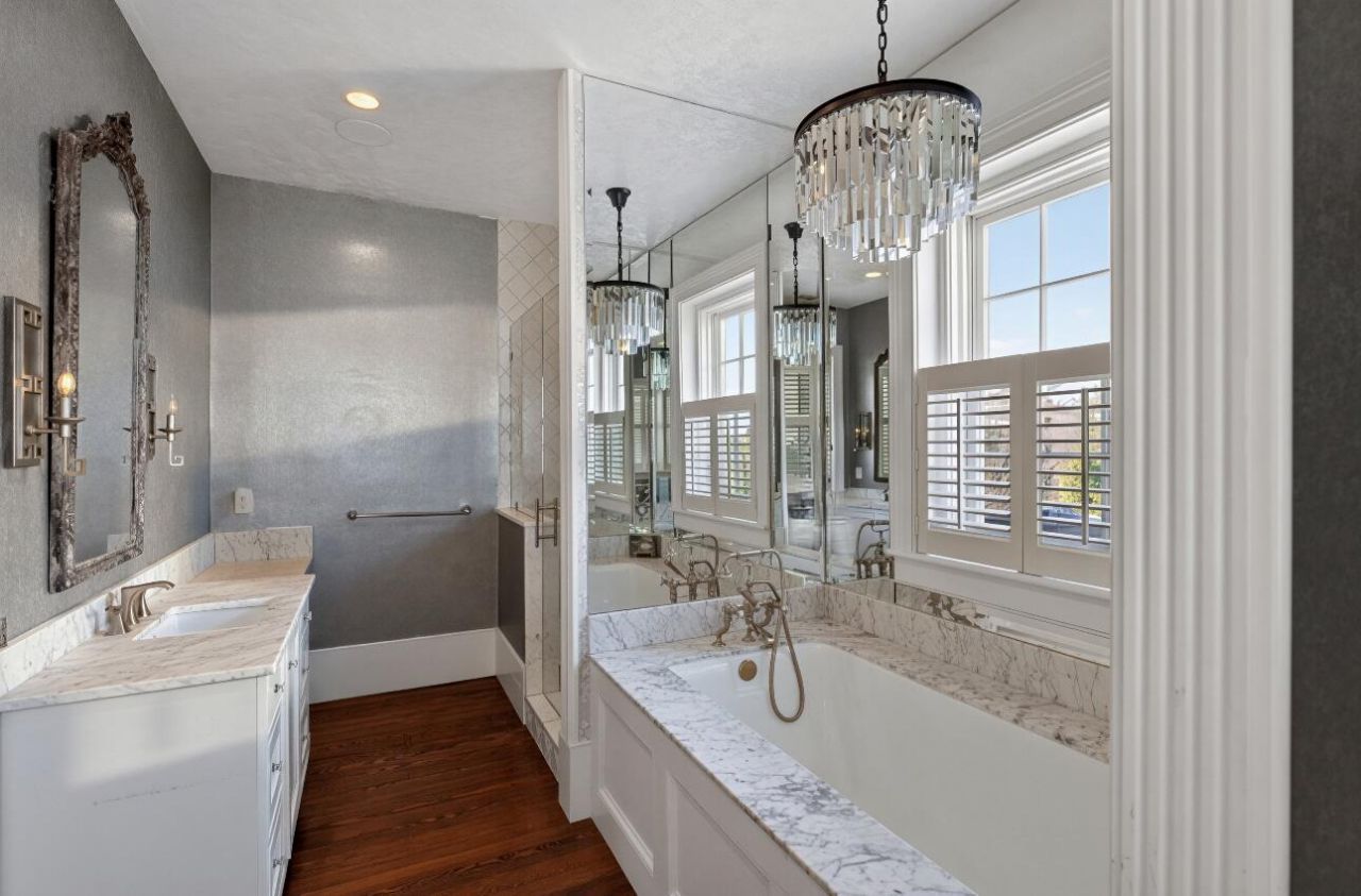 36 Society Street Photo 35