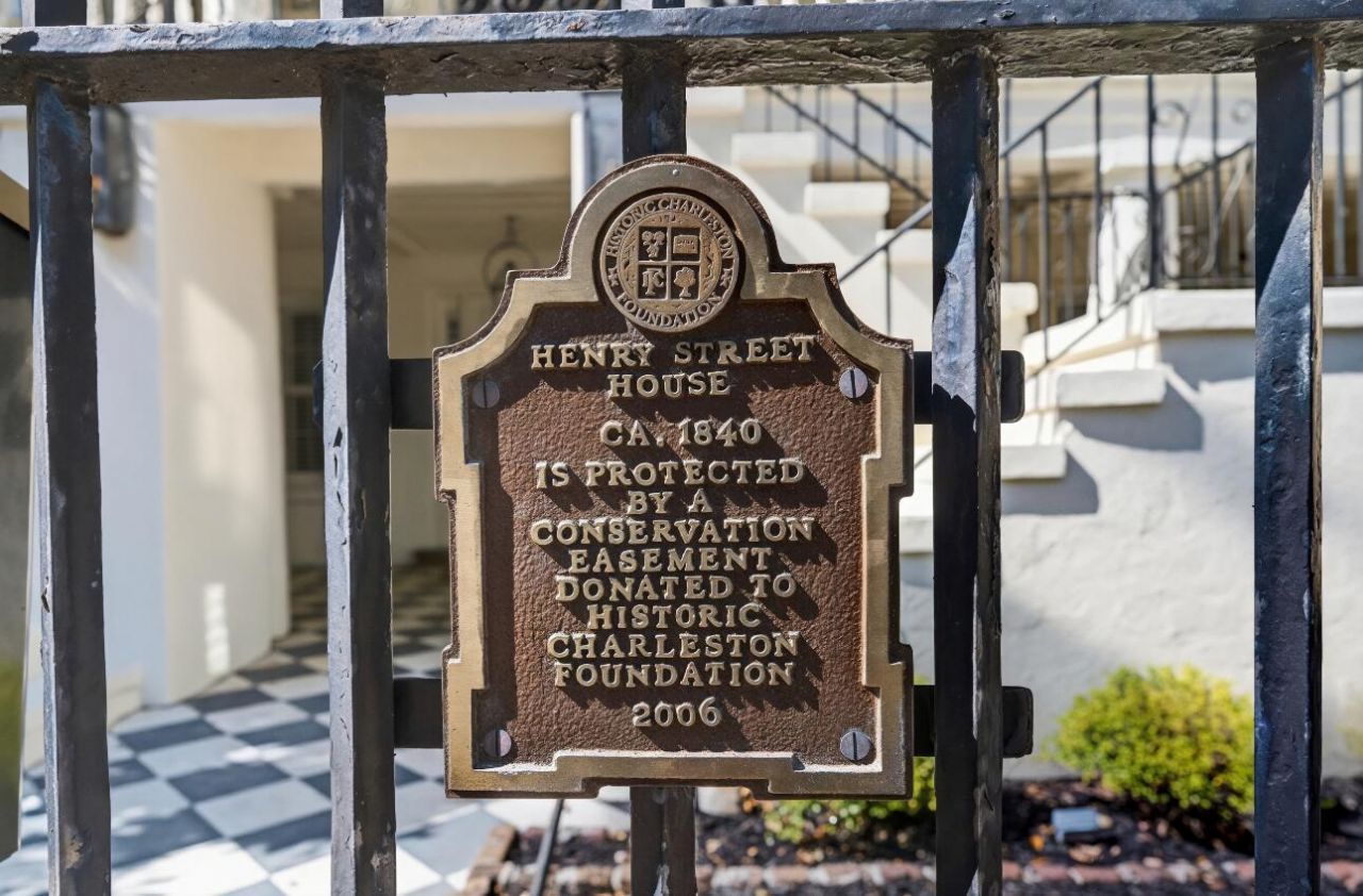 36 Society Street Photo 4