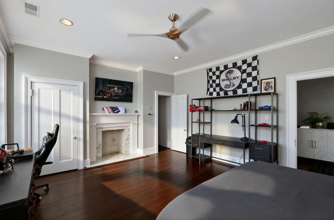 36 Society Street Photo 40