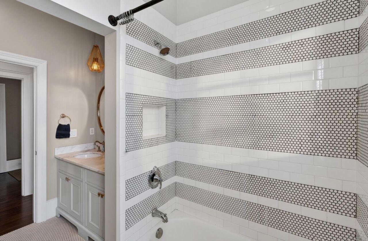 36 Society Street Photo 42