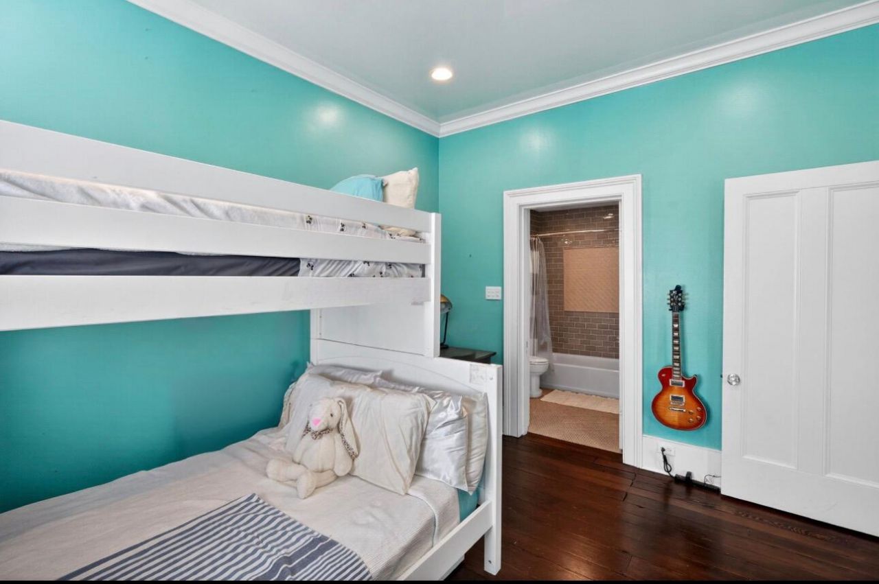 36 Society Street Photo 43