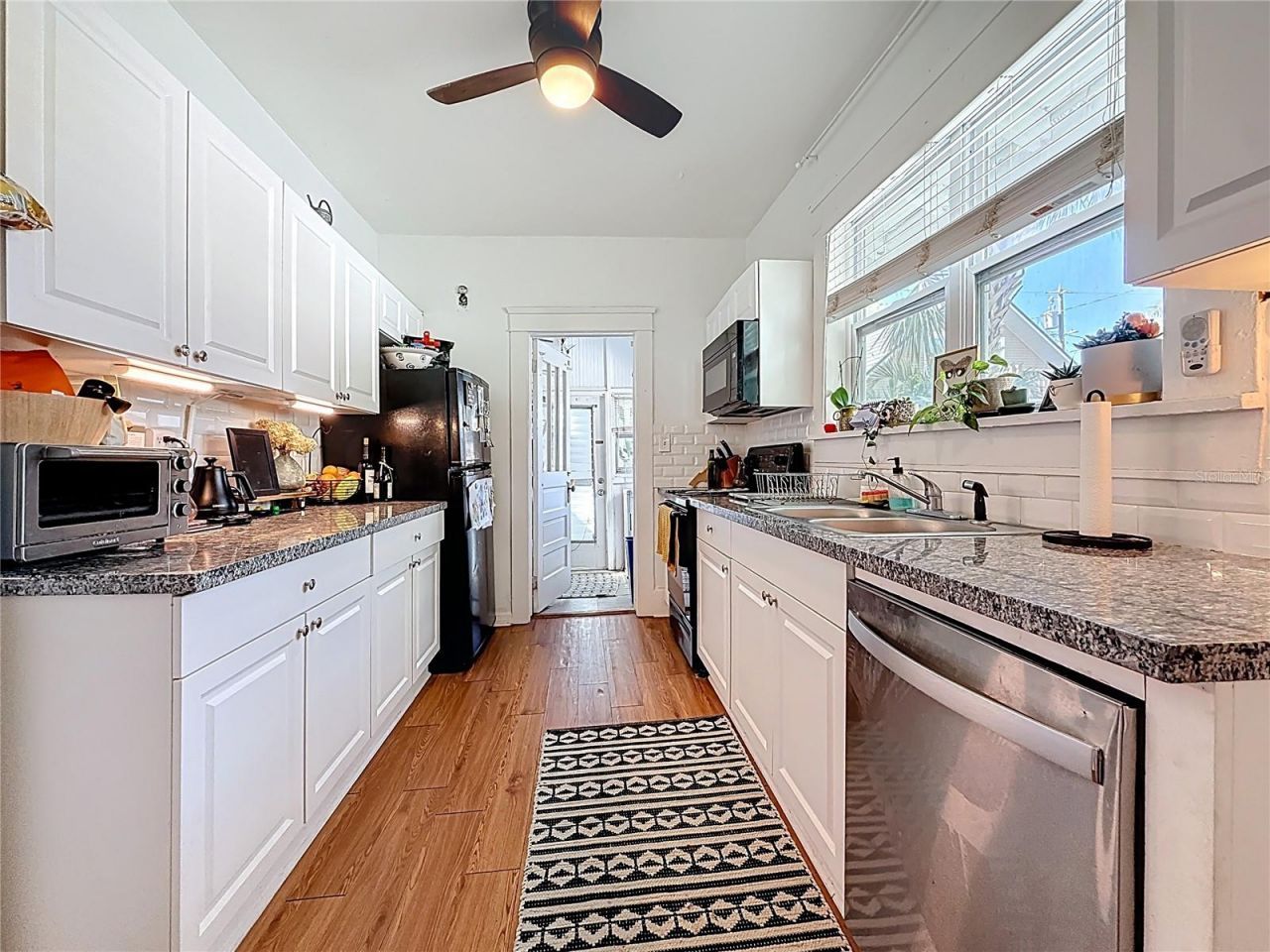 146 13th Avenue Ne, Saint Petersburg, FL 33701 Photo