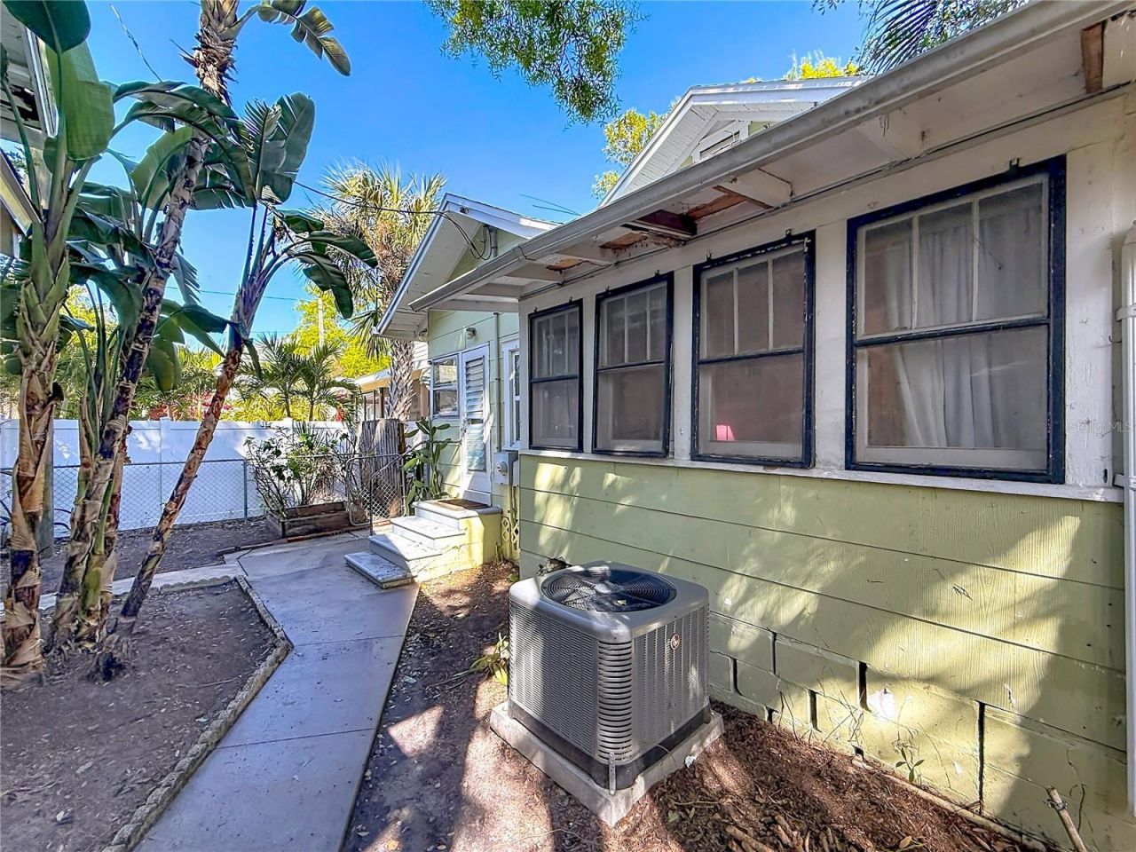 146 13th Avenue Ne, Saint Petersburg, FL 33701 Photo