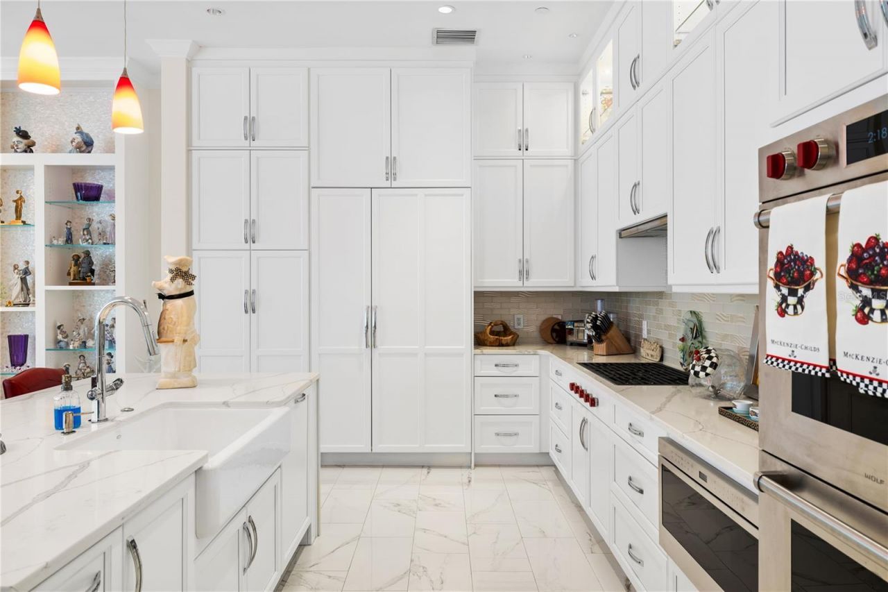 1 Palm Terrace, Unit 604, Clearwater, FL 33756 Photo