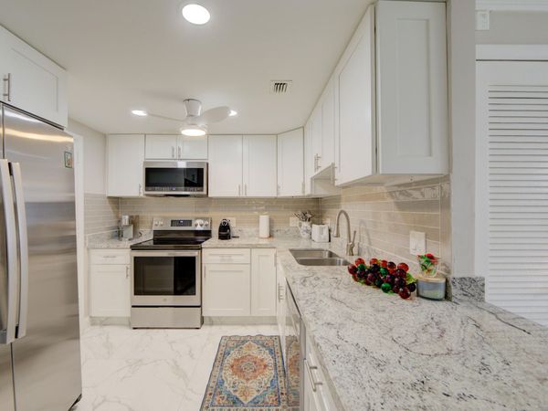 305 N Pompano Beach Boulevard, Unit 1007, Pompano Beach, FL 33062