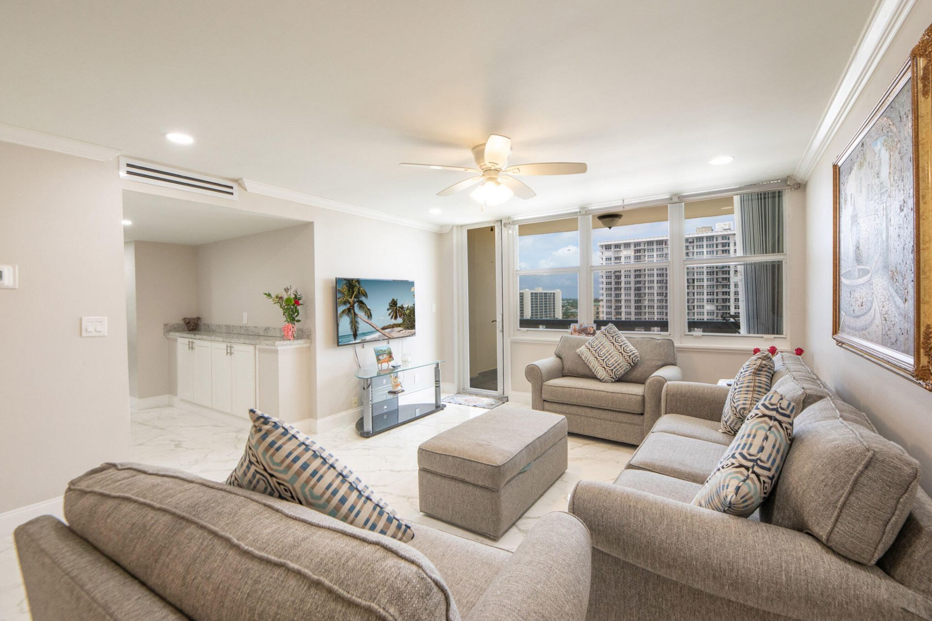 305 N Pompano Beach Boulevard, Unit 1007, Pompano Beach, FL 33062 Photo