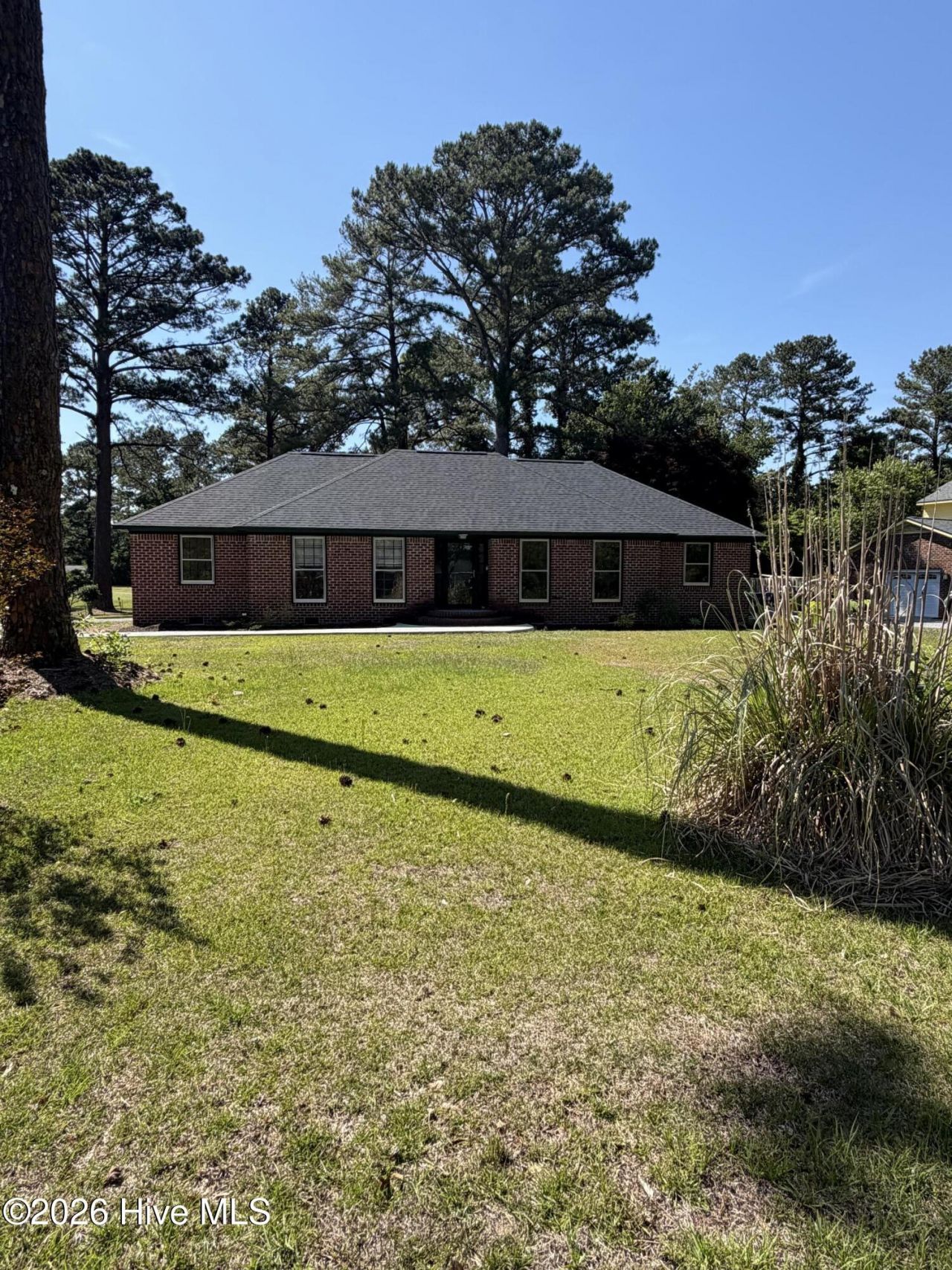 209 Shoreline Drive, New Bern, NC 28562 Main Photo