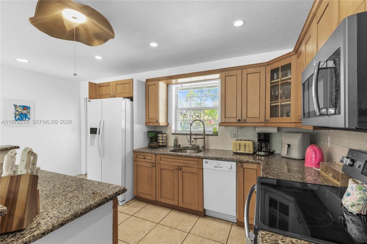 809 SE 14th Dr, Deerfield Beach, FL 33441 Photo