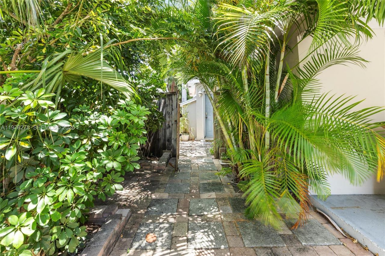 809 SE 14th Dr, Deerfield Beach, FL 33441 Photo