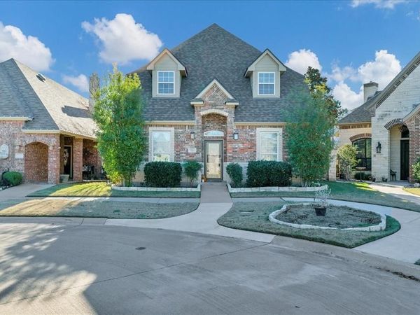 3300 Fountain Way, Granbury, TX 76049