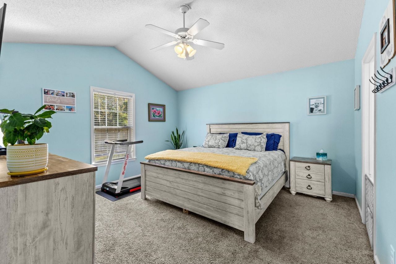 916 Dunrobin Ln. Photo 21