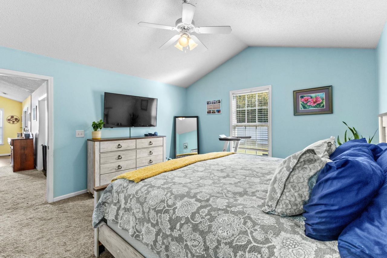 916 Dunrobin Ln. Photo 23