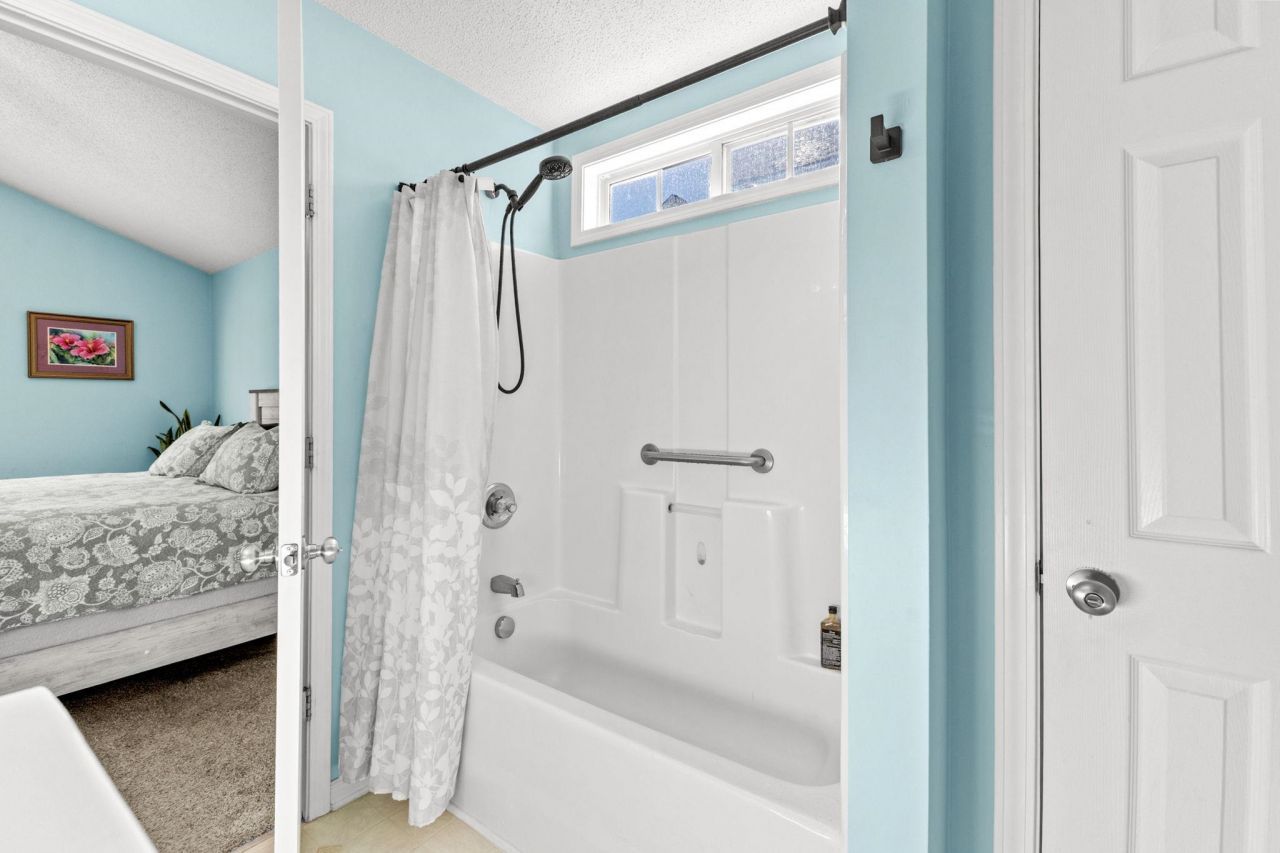 916 Dunrobin Ln. Photo 25