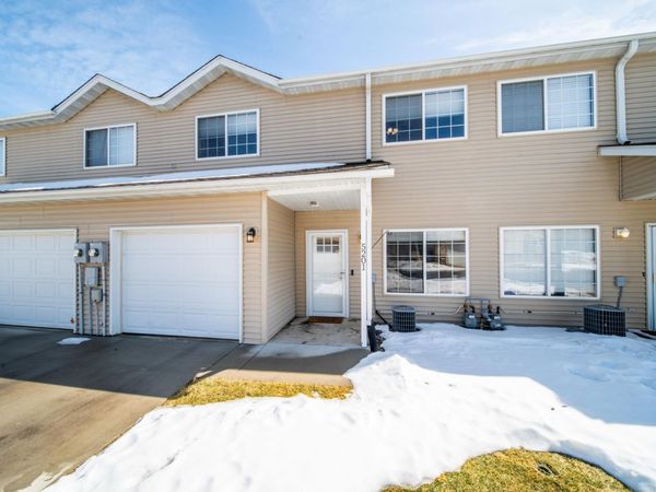 5201 Supalla Court NW, Rochester, MN 55901