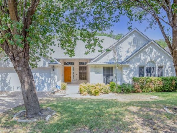 7764 Yaupon DR, Austin, TX 78759
