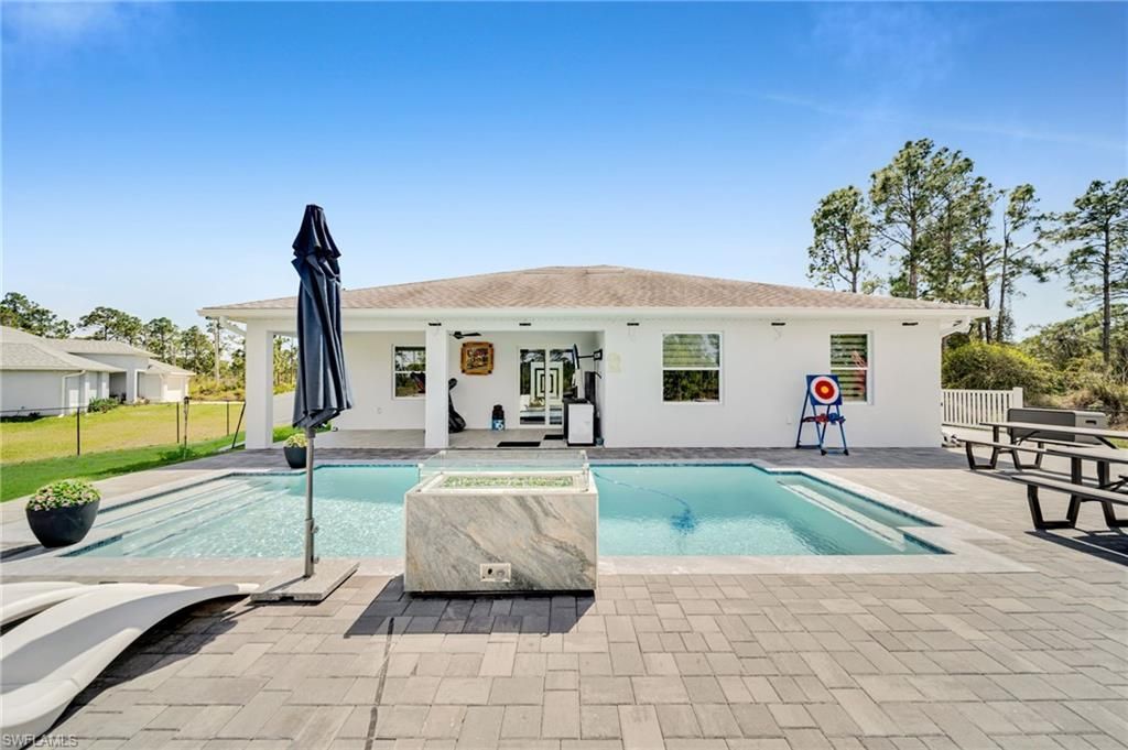 935 Beverly St E, Lehigh Acres, FL 33974 Photo