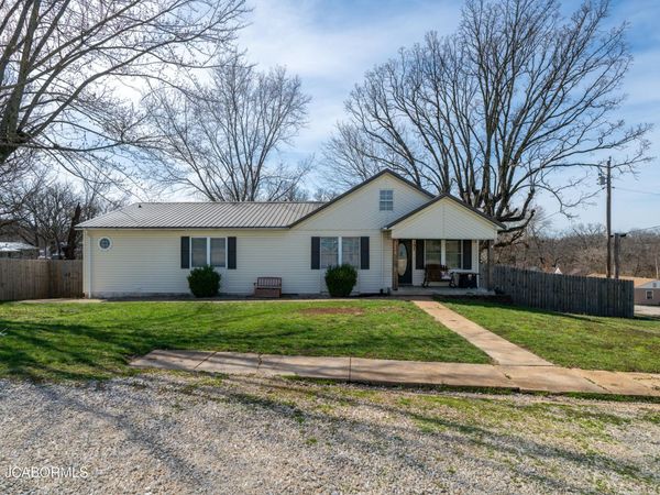 107 CENTER STREET, Crocker, MO 65452