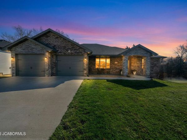 1322 SUMMERFIELD DRIVE, Jefferson City, MO 65109