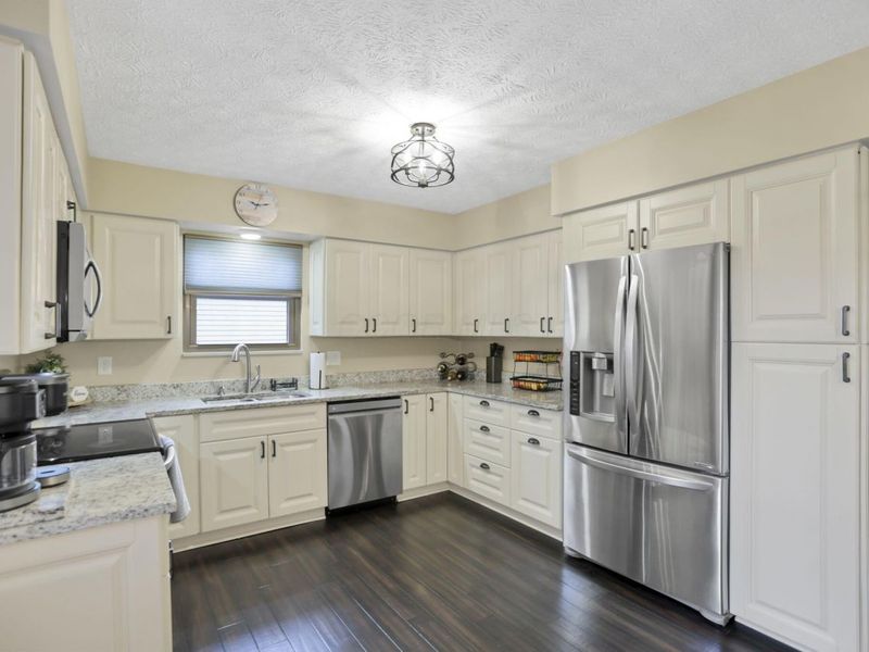 2417 Fernwood Avenue, Grove City, OH 43123 Photo 22