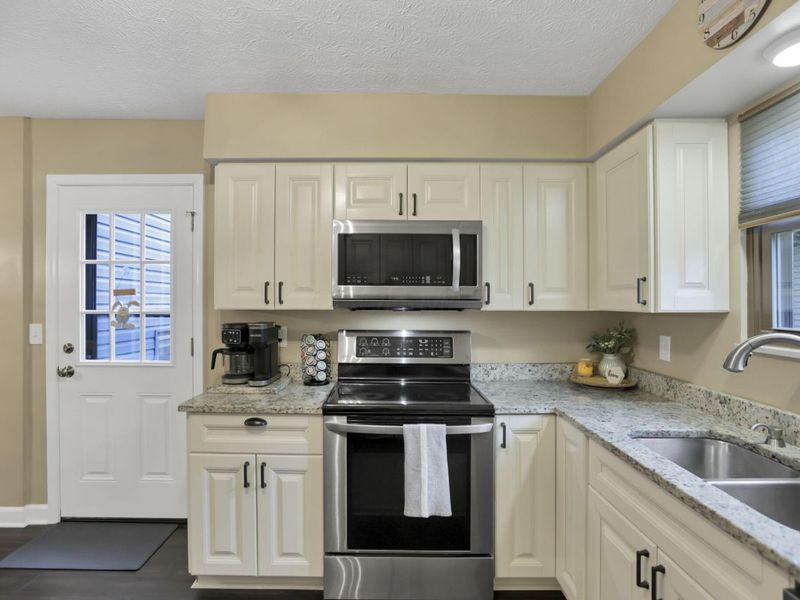 2417 Fernwood Avenue, Grove City, OH 43123 Photo 24