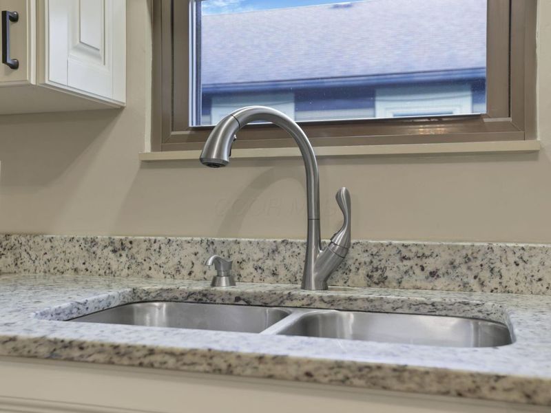 2417 Fernwood Avenue, Grove City, OH 43123 Photo 26