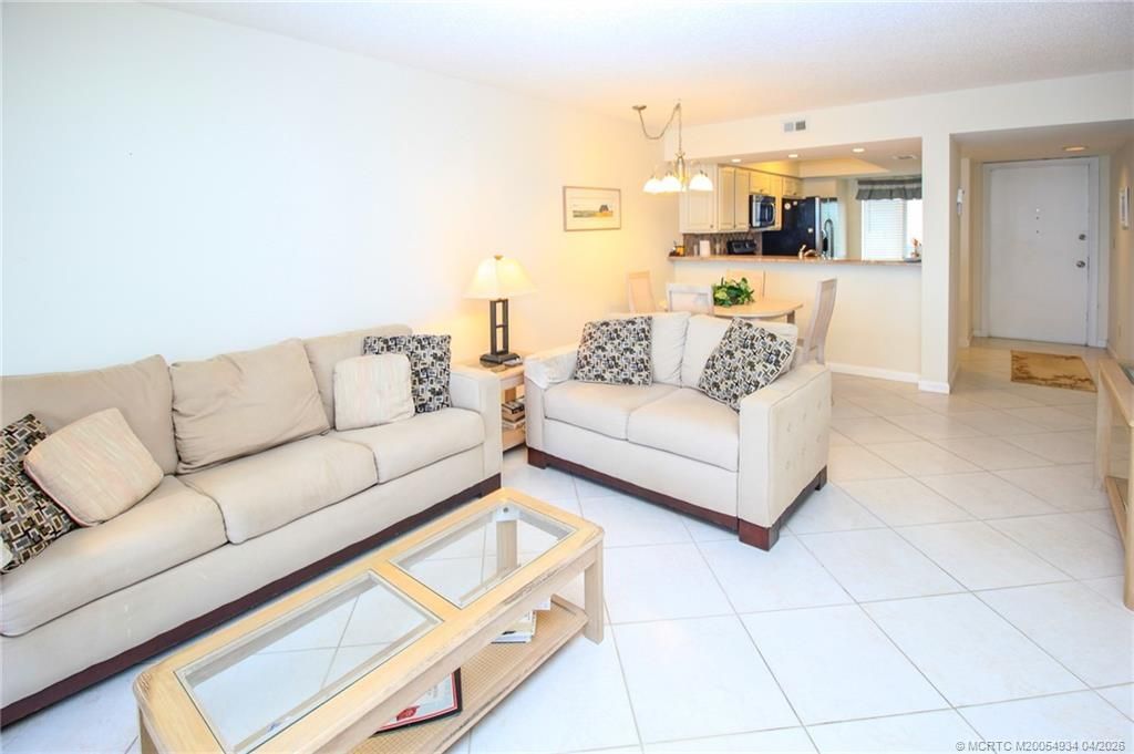 4680 NE Sandpebble Trace, Unit 303, Stuart, FL 34996 Photo